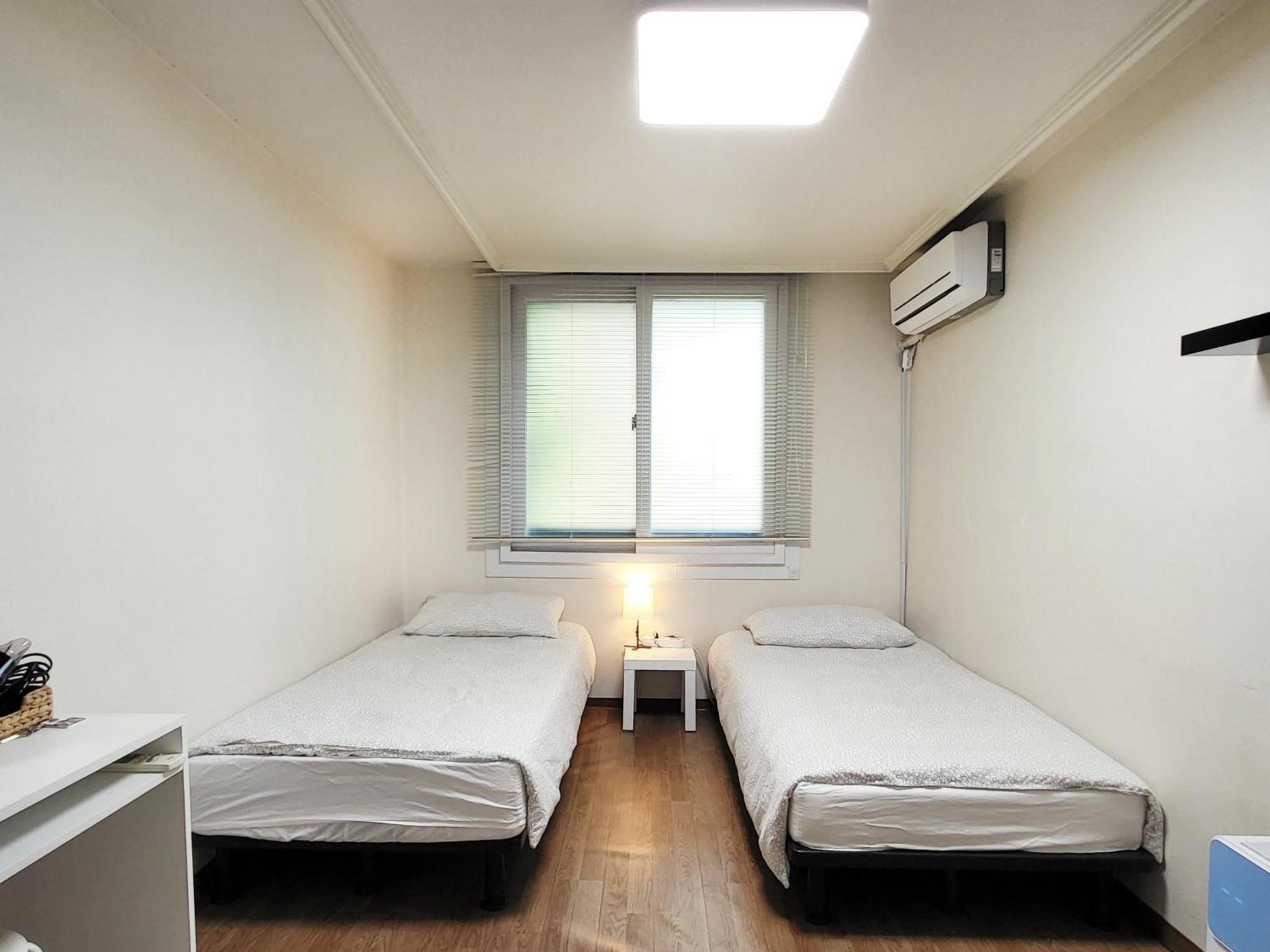 Hongdae Cheese Guesthouse Seoul Exterior photo