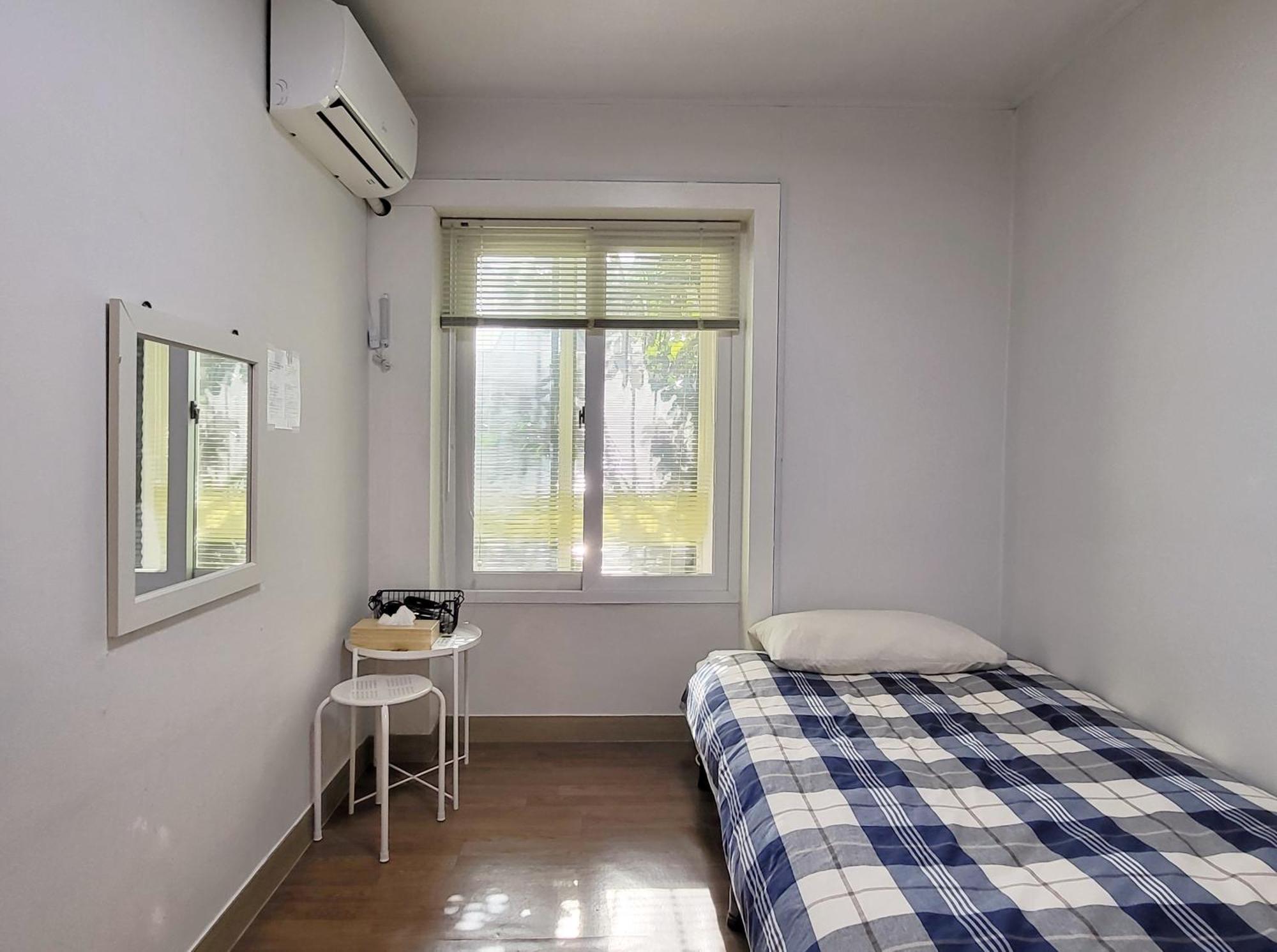 Hongdae Cheese Guesthouse Seoul Exterior photo